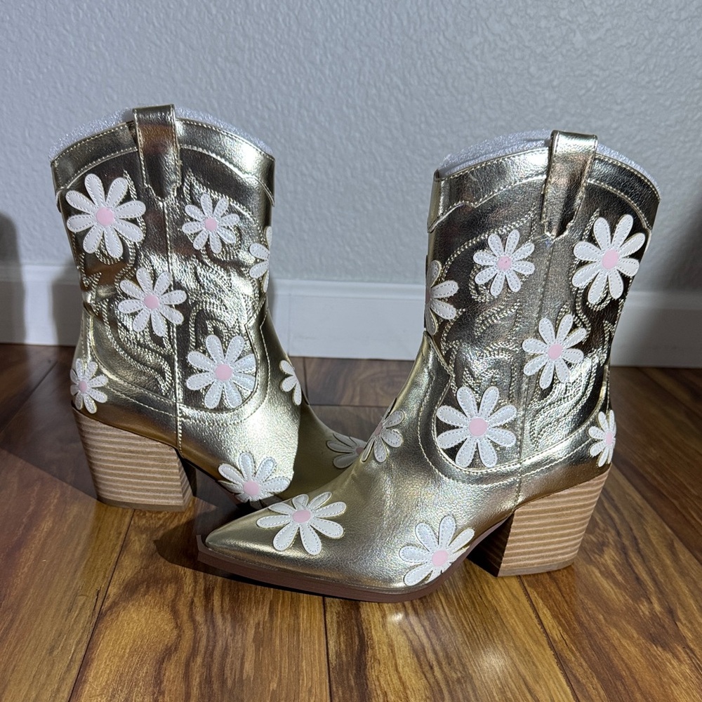 Betsey Johnson Women’s Teddy Gold Heeled Boots with Floral Design - Picture 10 of 13